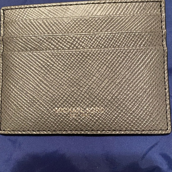 Michael Kors card holder - Picture 4 of 6